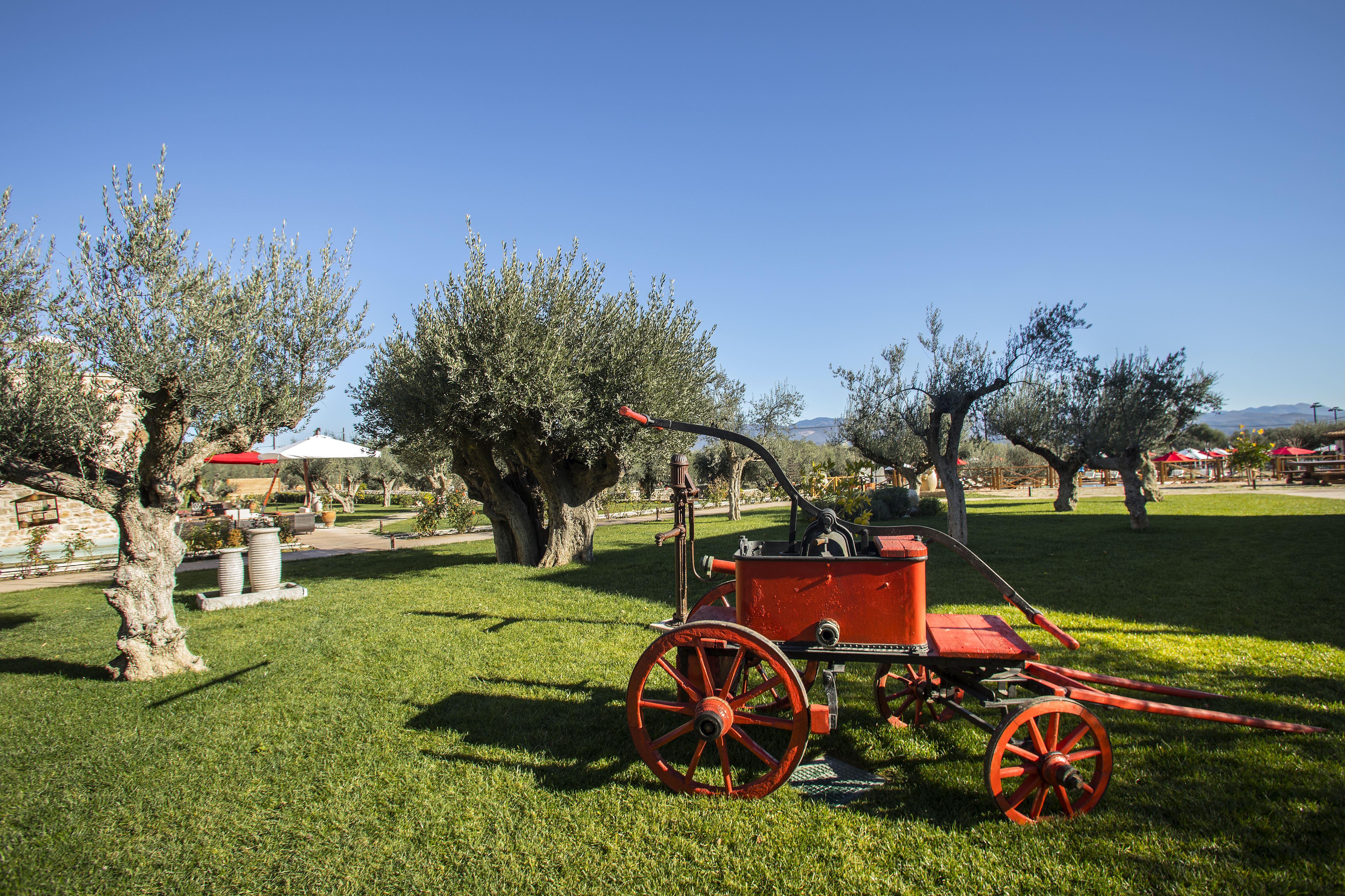 Mystras Grand Palace Resort & Spa Bagian luar foto